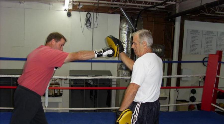 Тренировка для боксера в домашних условиях. Тренировка для короля бокса в домашних условиях